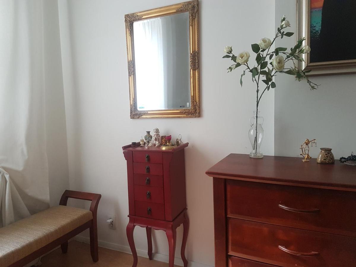 Cozy Apartment In Good Location! Riga Exterior photo